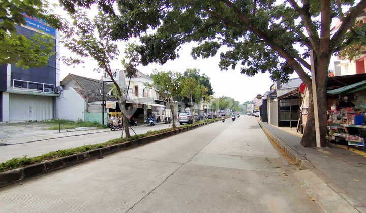 Shop or Business Space at Anggrek Loka BSD, Located on Main Road, Cheap, Busy, Strategic 2
