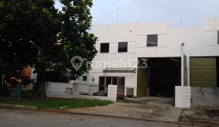 Warehouse Taman Tekno BSD Joined 3 Area 1800 Meters Warehouse Taman Tekno BSD Joined 3 Area 1800 Meters