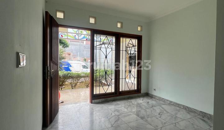 For Rent: Taman Giri Loka House in BSD, Good Condition, Strategic Location 2