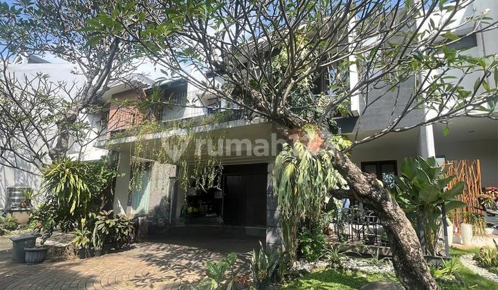 Provence Parkland House in BSD, Nice Spacious Backyard 1