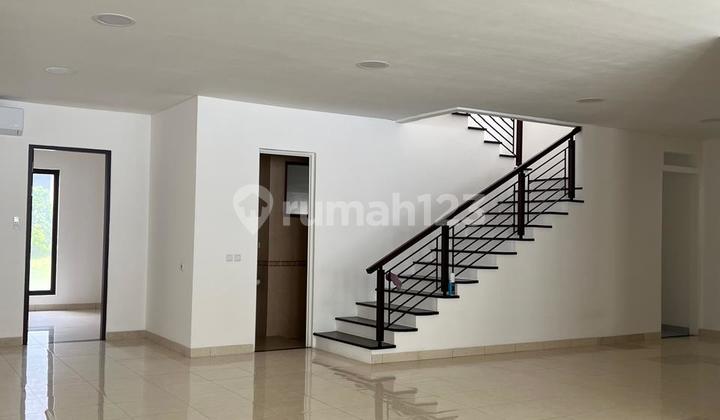 Telaga Golf BSD House, 450 Meters, Neat, Ready to Occupy. Telaga Golf BSD House, 450 Meters, Neat, Ready to Occupy.