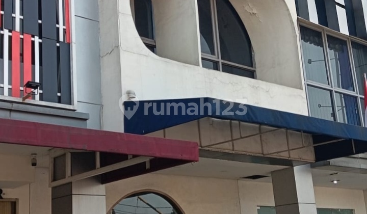 Golden Vienna Shop House BSD Strategic Location Facing Main Road Golden Vienna Shop House BSD Strategic Location Facing Main Road