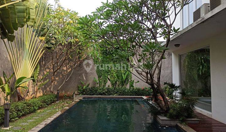 Rumah Terrace Golf Bsd Ada Swimming Pool Bagus Lingkungan Nyaman 1