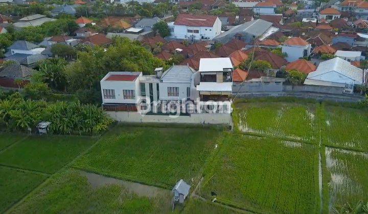 VILLA FULL OF STRATEGIC FACILITIES ON JALAN KUNTI 1