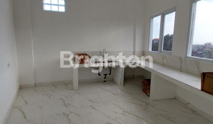 12-ROOM BOARDING HOUSE