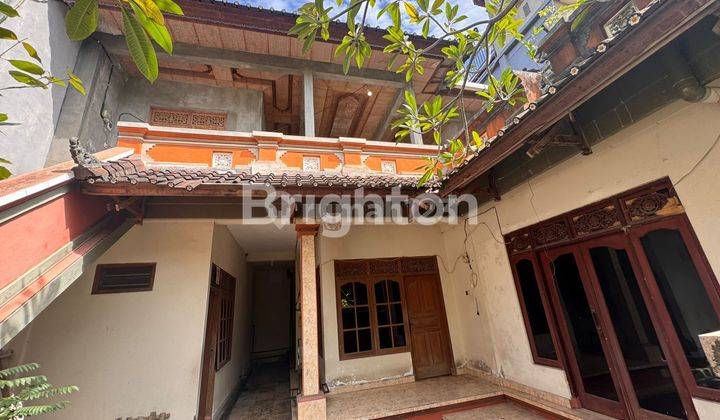 Langka! Rumah 500 Meter dari Pantai Batubelig – Lokasi Emas di Seminyak Bali 1