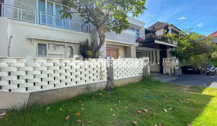  RUMAH 2 LANTAI 3 KT  ONE GATE SISTEM DI KAWASAN ELITE RENON DENPASAR BALI 1