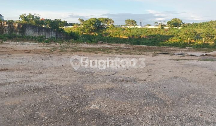 DISEWAKAN TANAH 2000 METER JALAN MELASTI UNGASAN BALI  