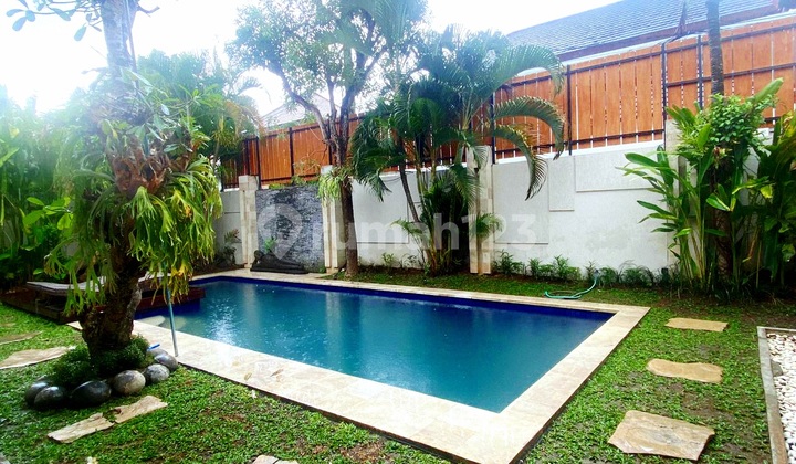 Luxurious 330 Square Meter Villa, 3 Bedrooms in Petitenget Seminyak, Bali - Only 350 Meters to the Beach & W Hotel Seminyak, Good 2