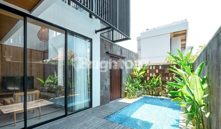 LUXURY VILLA 3 BEDROOMS SINGLE GATE SYSTEM WOOD BONE CANGGU