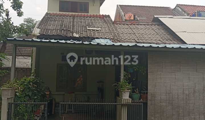 Rumah Bagus di Perum Nuri Bintaro Pondok Ranji Tangerang Selatan