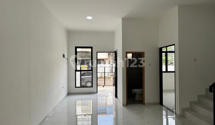 Dijual Rumah 2 Lantai Di Metland Puri Lebar 7 Harga Spesial! Dijual Rumah 2 Lantai Di Metland Puri Lebar 7 Harga Spesial!