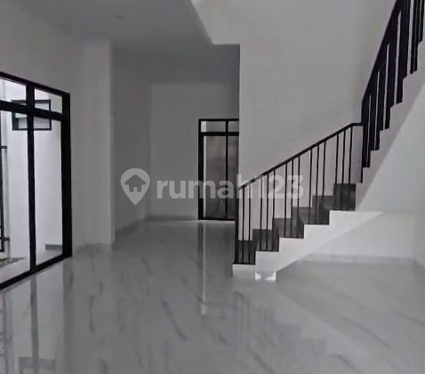 Dijual Rumah Baru 2 Lantai 7X18 di Taman Villa Meruya, SHM, Brandnew