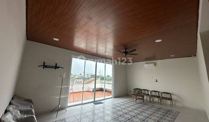 Rumah 3½ Lantai Siap Huni Di Bojong Indah 7,5x16 (120m), Furnished. Shm, Bagus Sekali 2