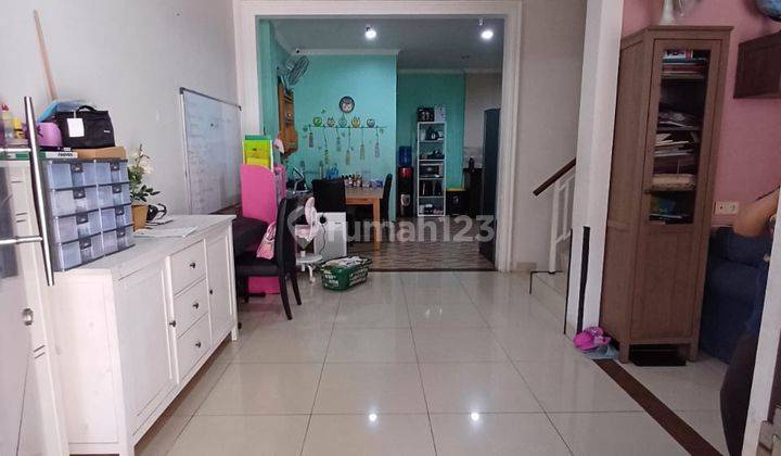 Dijual Rumah 2,5 Lantai Di Green Lake City 6x15 Furnished Dan Renovated 1
