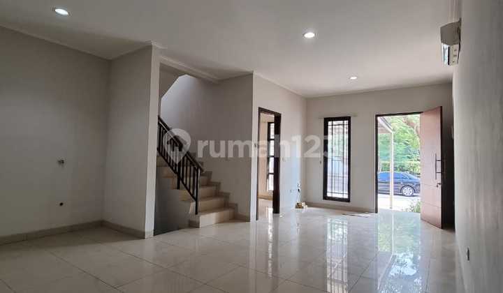 Dijual Rumah Green Lake City Cluster Asia 7x15 Ukuran Spesial, Shm, Sudah Renovasi