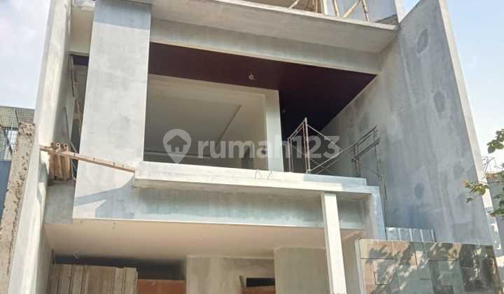 Dijual Rumah Baru Di Permata Buana 8x18 (4 Lantai), Bagus Pake Banget Dijual Rumah Baru Di Permata Buana 8x18 (4 Lantai), Bagus Pake Banget