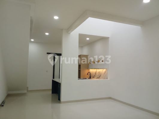 Dijual Rumah Baru Siap Huni di Metland Puri Cluster Clemantis 5X20, SHM, Bagus Sekali