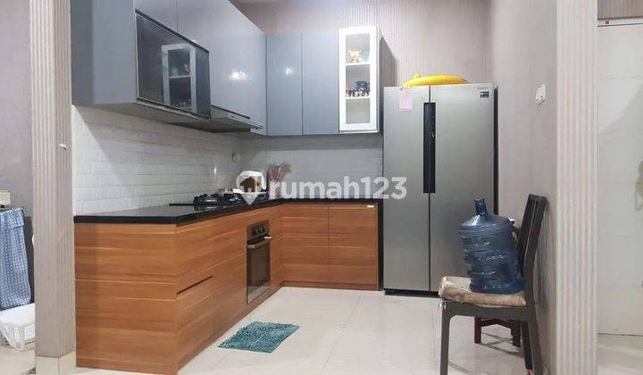 Rumah Green Lake City Cluster Australia 6x15 Sudah Renov 2,5 Lantai, Semi Furnished 1