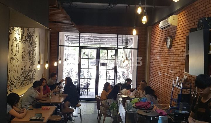 Dijual Cepat Ruko 3,5 Lantai di Green Lake City Hadap Boulevard 4,5×15, SHM, Semi Furnished, Murah Kebangetan! Sangat Cocok untuk Usaha Anda