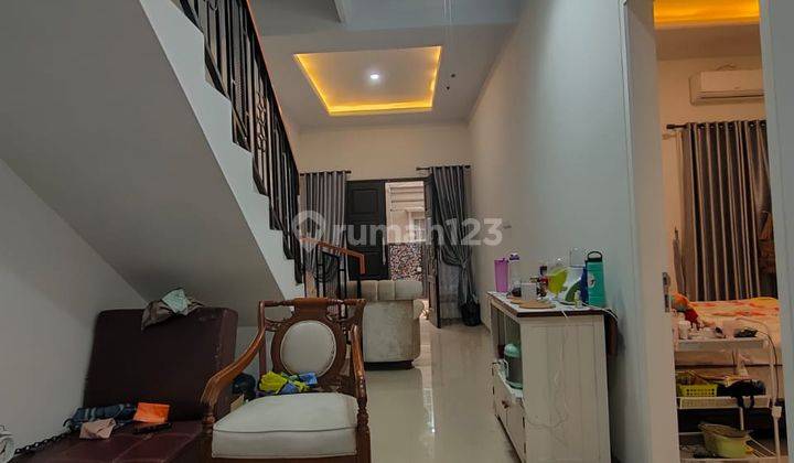 RUMAH DALAM KOMPLEK  Fasilitas perumahan auala  gedung✓kolam Renang ✓Taman komplek Harga nego  2