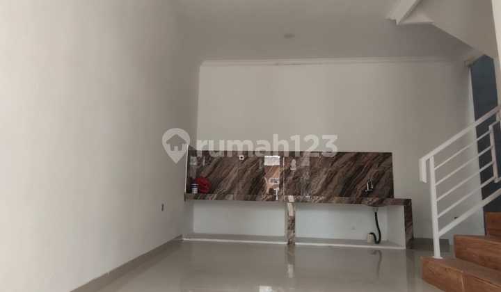 Rumah plus Roof top Harga Nego Dalam Cluster  3menit ke stasiun Lenteng agung  4