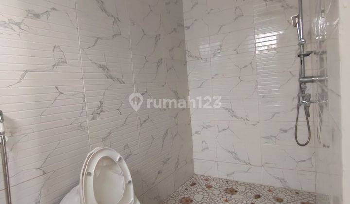 Rumah plus Roof top Harga Nego Dalam Cluster  3menit ke stasiun Lenteng agung  15