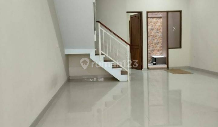 RUMAH DI JAGAKARSA JAKSEL HARGA NEGO 2