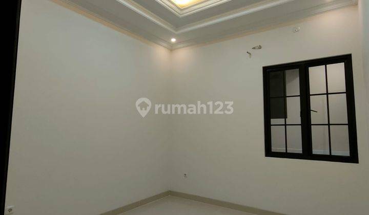 Rumah 2lantai DiJagakarsa full Bata merah  15