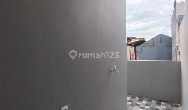 Rumah Baru  non cluster  Huni Harga Nego Dijagakarsa  12