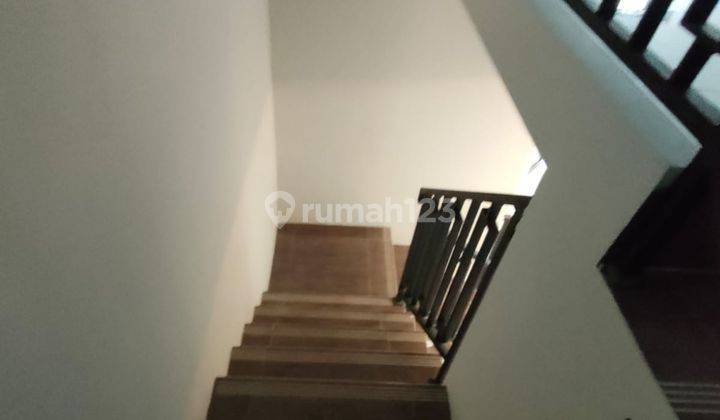Rumah Baru 2 Lantai Free kitchen set dan bathub dalam Cluster Dijagakarsa  16