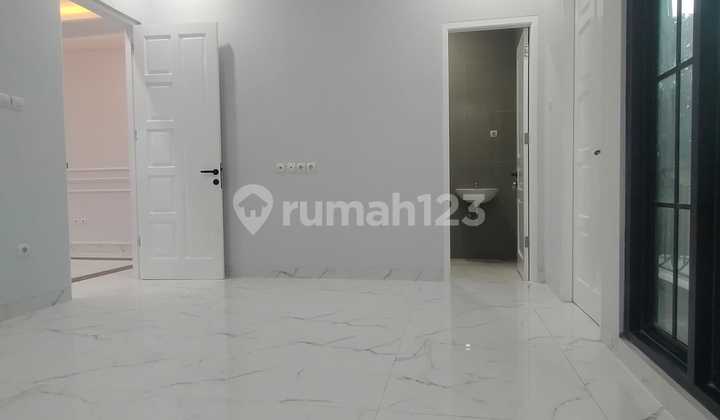 Rumah 3lantai DiJagakarsa Jakarta Selatan Dalam komplek  18