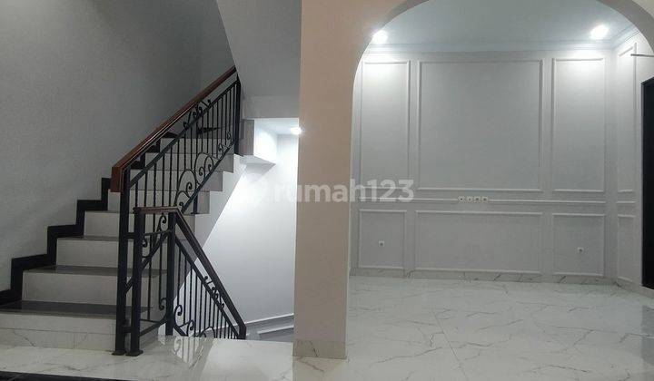 Rumah 3lantai DiJagakarsa Jakarta Selatan Dalam komplek  19