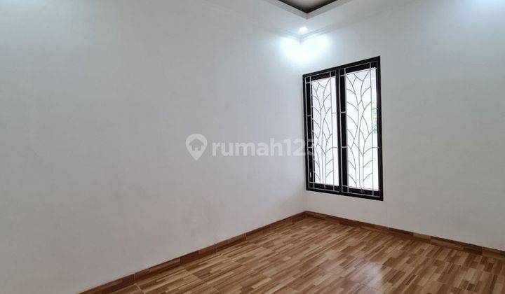 Rumah Di kawasan bebas banjir akses jln 2mobil Bisa cash dan Kpr  8