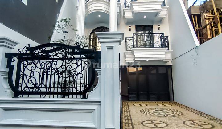 Rumah Mewah 3 Lantai Mezzanin Private Pool Harga Nego 2