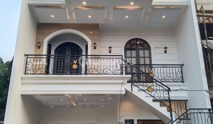 Rumah Mewah 3 Lantai bonus kitchen set Dijagakarsa  nego  Ratusan juta  1