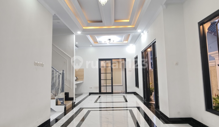 Ready-to-Occupy House in Jagakarsa, South Jakarta 2