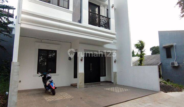 Rumah Siap Huni 2.5 Lantai Rooftop  Dp 1milyar Bisa Cash Bertahap 1tahun  Harga Nego  2