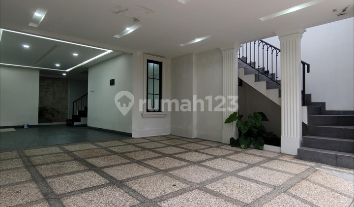 Town House Pinggir Jalan di Jagakarsa Jakarta Selatan 2