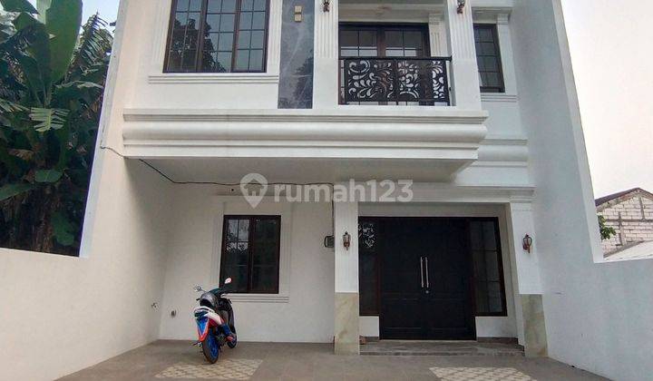 Rumah Siap Huni 2.5 Lantai Rooftop  Dp 1milyar Bisa Cash Bertahap 1tahun  Harga Nego  1