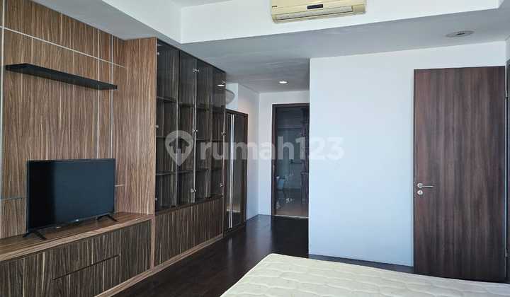 Hunian premium terintegrasi dengan mall Lippo Kemang, Kemang Village, 4BR, 300 sqm, Furnished, Strata Title 2