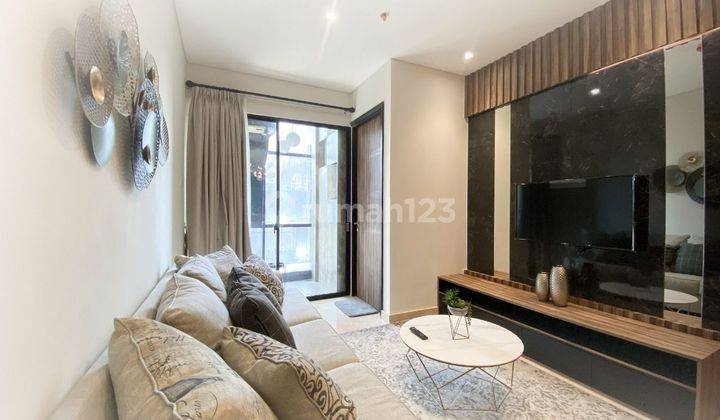 Apartment super strategis di daerah perkantoran, Sudirman Suites, 2 BR, 72 sqm, Furnished 2