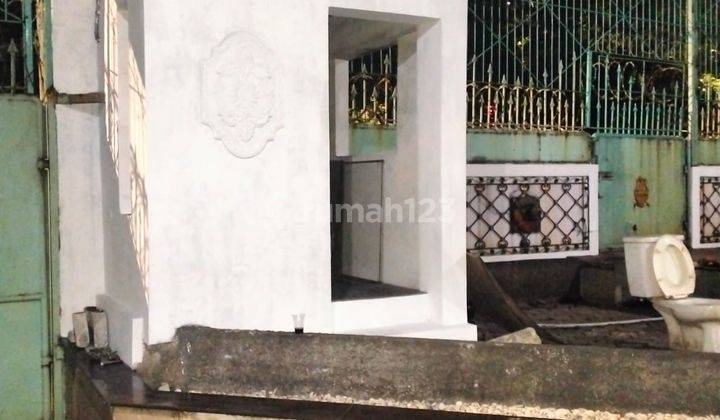 Rumah Super Besar Istana di Puri Kembangan, Jakarta Barat, 3 Lantai, 600 Sqm, Unfurnished 2