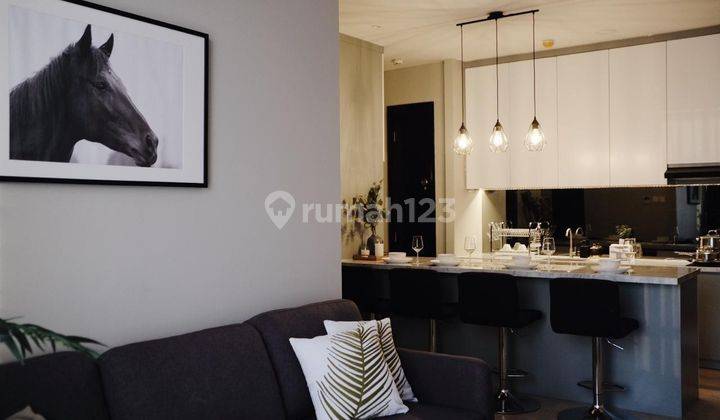 Apartment Super Strategis di Sudirman Suites, Jaksel, 3 Br, Furnished, Bagus 1