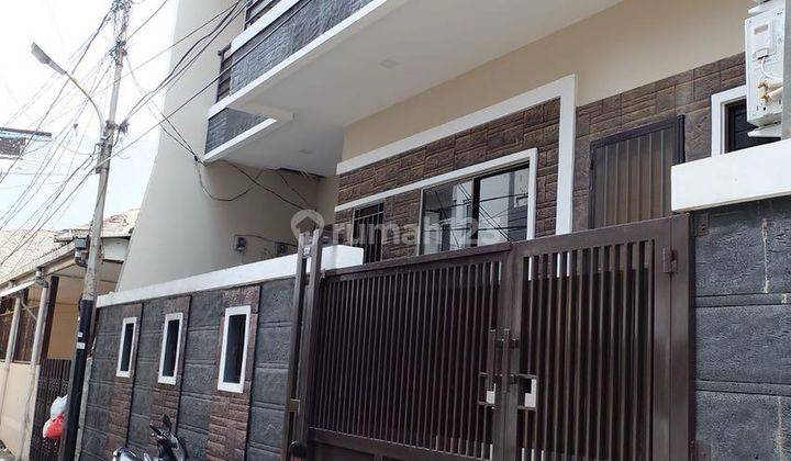 Kos kosan di Tanjung Duren, Jakarta Barat, 2,5 Lantai, 10 Kamar Tidur, Investasi Sangat Menjanjikan 2