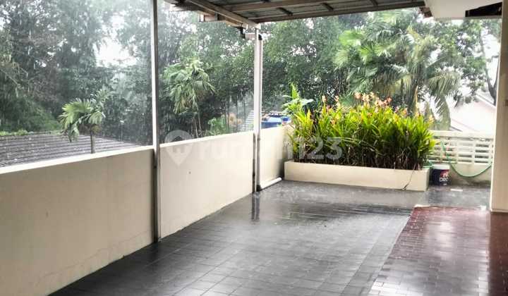 Super Langka Rumah 2 Lantai, 3 Kamar Tidur, Mega Land di Kemang, Jakarta Selatan, Luas 1,400 Sqm Private Pool, Unfurnished 2