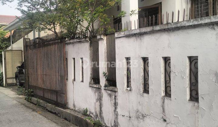 Rumah Disewakan di Tomang, Jakarta Barat, 3 Kamar Tidur, 134 Sqm 2