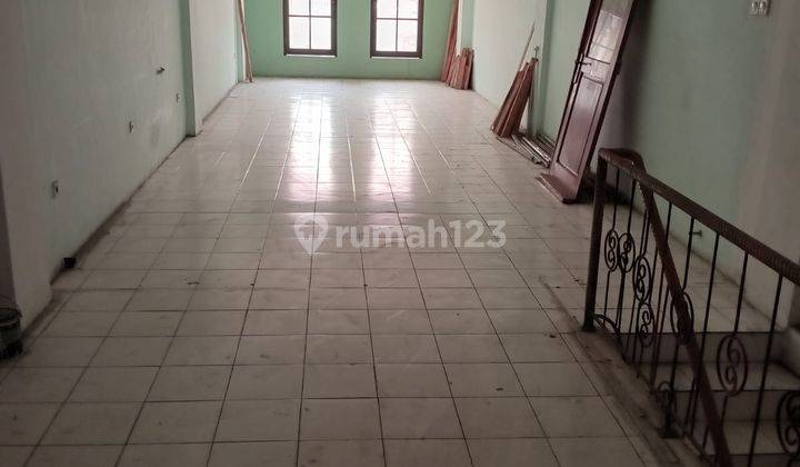 Ruko, 2 Lantai, Strategis di Pluit, Jakarta Utara, 68 Sqm, Unfurnished