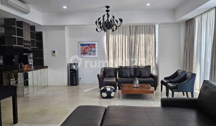 Hunian premium terintegrasi dengan mall Lippo Kemang, Kemang Village, 4BR, 300 sqm, Furnished, Strata Title