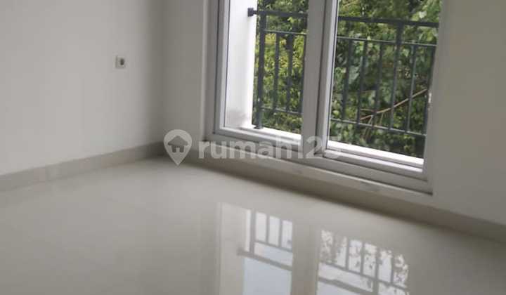 Rumah di Muara Karang, Pluit, Jakarta Utara, 3 lantai, 70 sqm, Unfurnished, Bagus 2